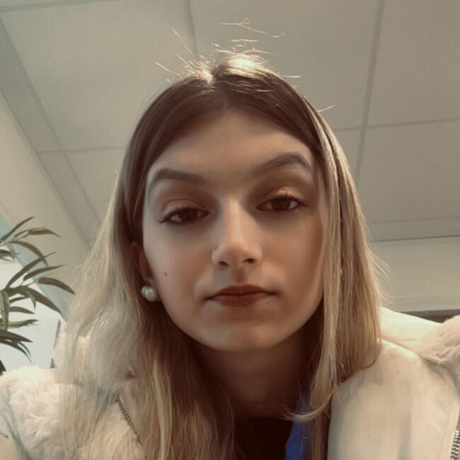 Babysitter in Amiens: Kimberley