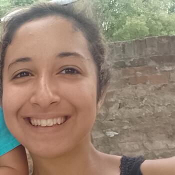 Babysitter em Ohakune: Luana