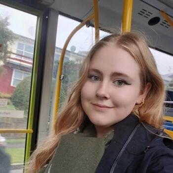 Babysitter in Lower Hutt: Lily
