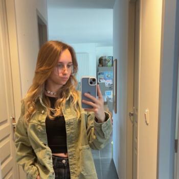 Babysitter in Nantes: Lea
