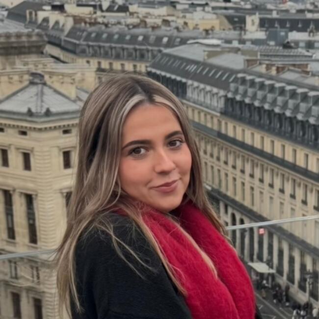 Babysitter in Queenstown: Rachael