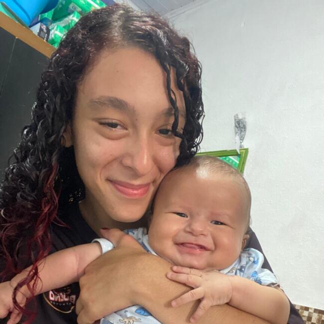 Vila Verde のベビーシッター: Tayala