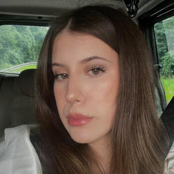 Babysitter in Florange: Zoé