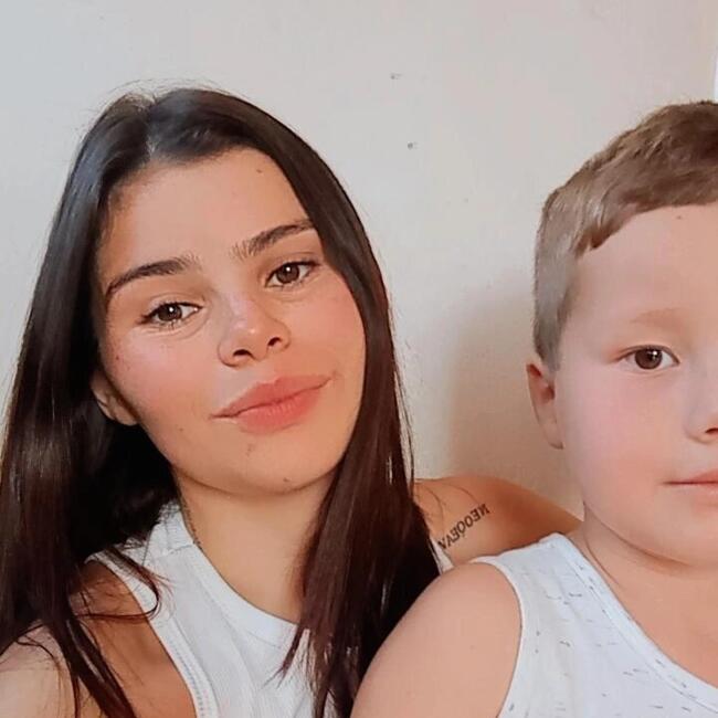 Emprego de babá em Teutônia: Marisane