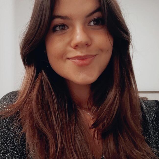 Babysitter in Vila Nova de Gaia: Eva