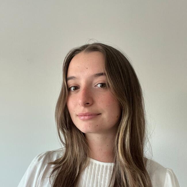 Babysitter in Lattes: Célia