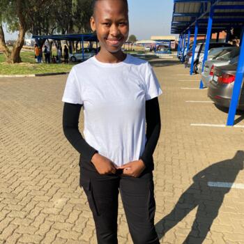 Babysitter in Rustenburg: Onthatile