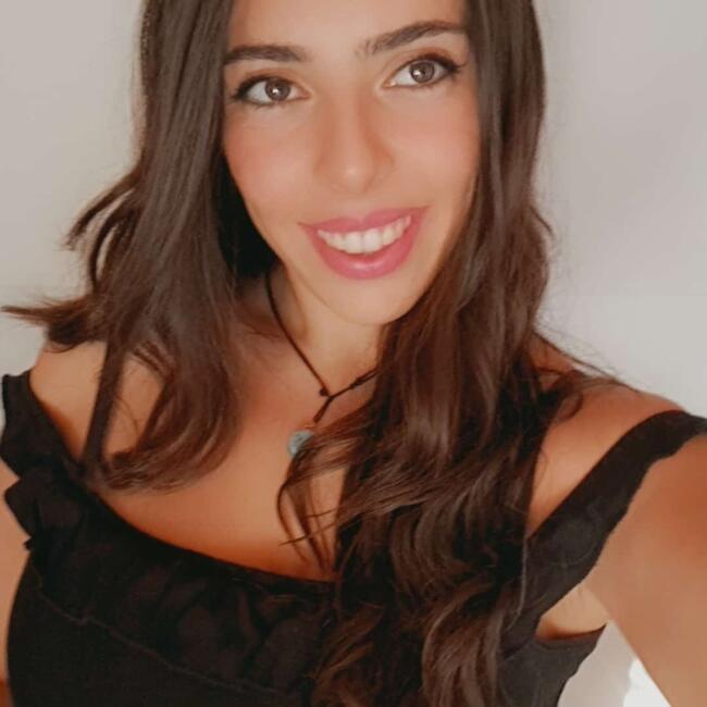 Babysitter στην περιοχή Λαγονήσι: Ελένη