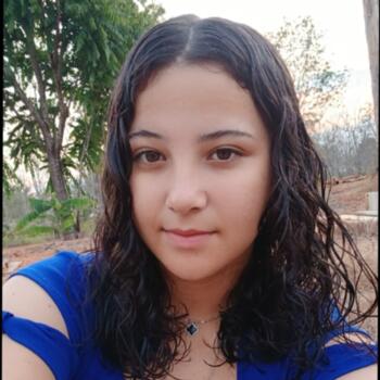 Babá em Ji Paraná: Yhasmim