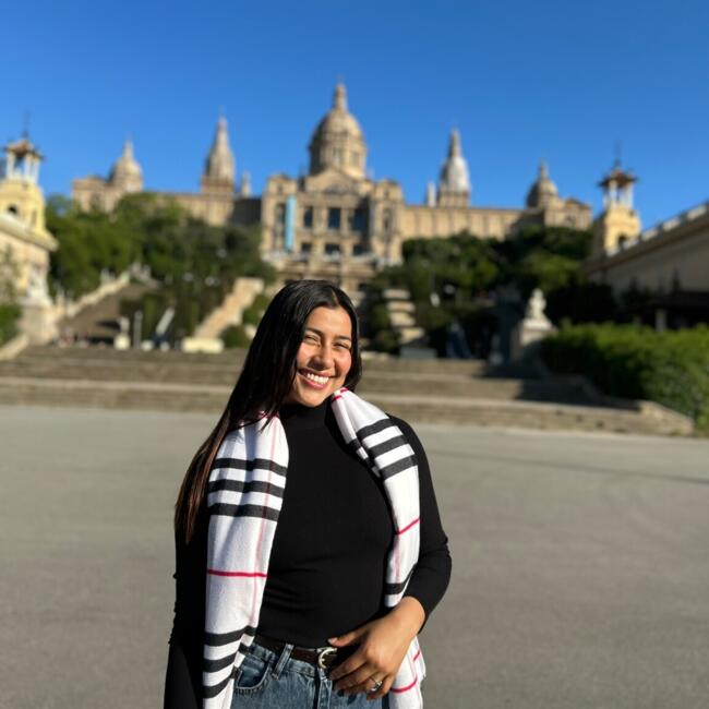 Babysitter in L'Hospitalet de Llobregat: Paula Vanessa