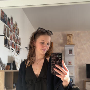 Babysitter in Saint-Masmes: Noemie