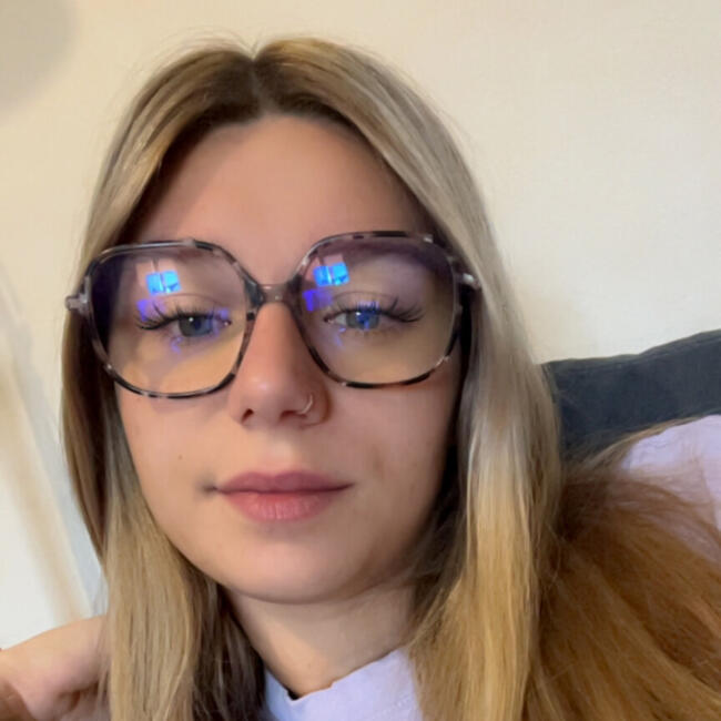 Babysitter in Channay-sur-Lathan: Mahtob