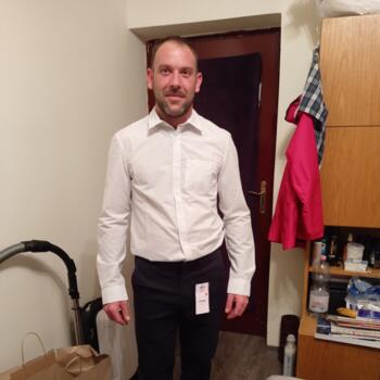 Nanny munka Dunaújváros területén: bébiszitter munka Ádám