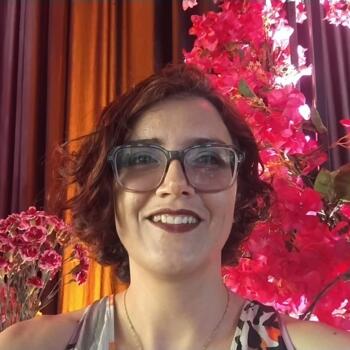 Babysitter in Barra Velha: Nicolly