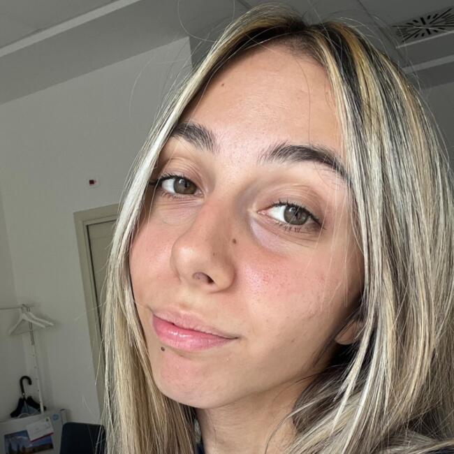 Babysitter in Marone: Eva