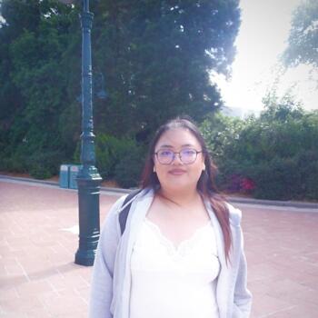 Babysitter in Coulommiers: Alyssa