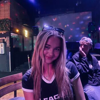 Babysitter in Strand: Laetitia