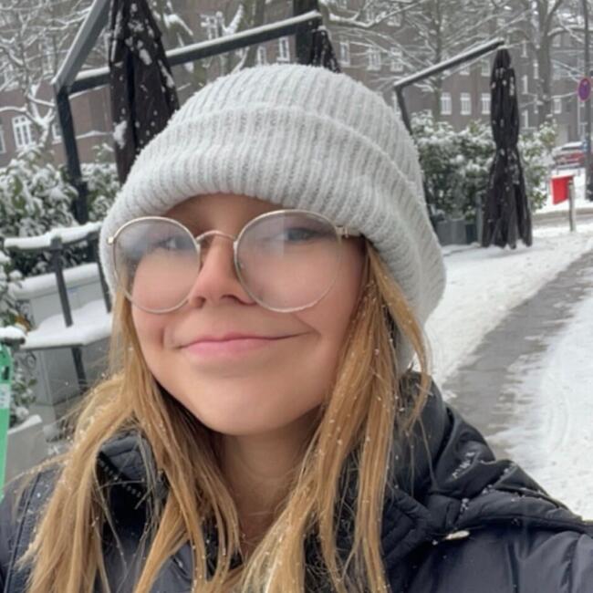 Babysitter in Amsterdam: Erika