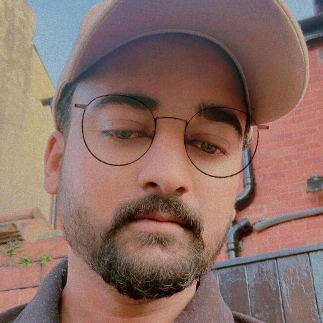 Babysitter in Preston: Sharik