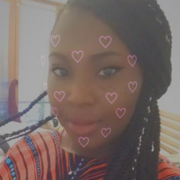Babysitter in Colombes: Myriam valencia