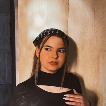 Niñera en Bucarest: Alesia Elena