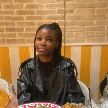 Babysitter in Noisiel: Ketia