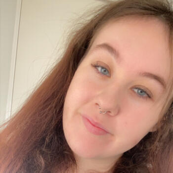 Babysitter in Sunshine Coast: Amy-lea