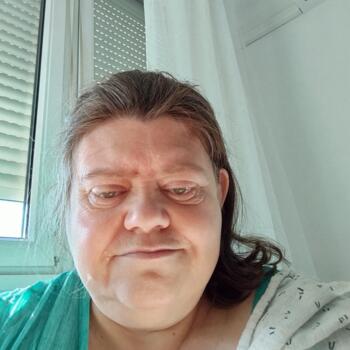 Babysitter in Budapest: Enikő