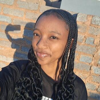 Babysitter in Kroonstad: Shena
