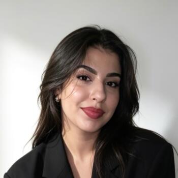 Babysitter in Oullins: Salma