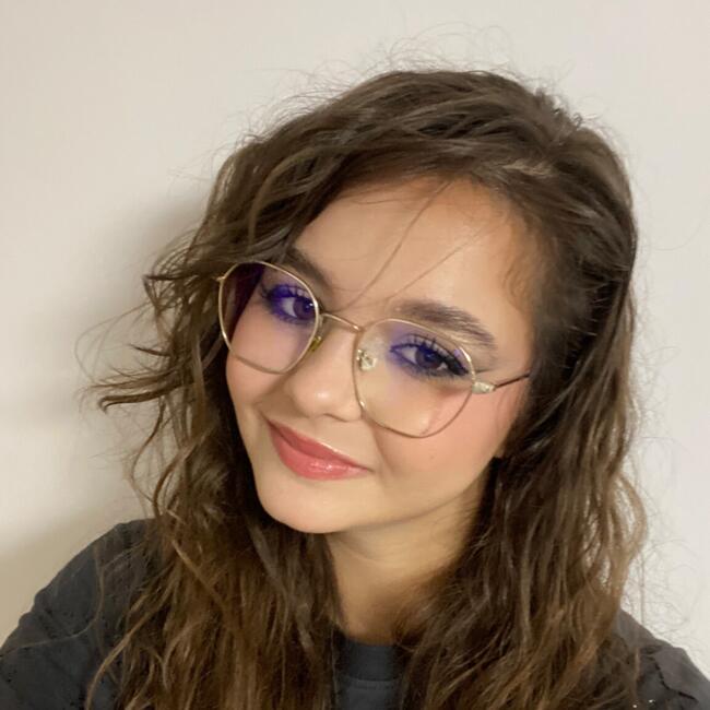 Babysitter in Bucharest: Cristina