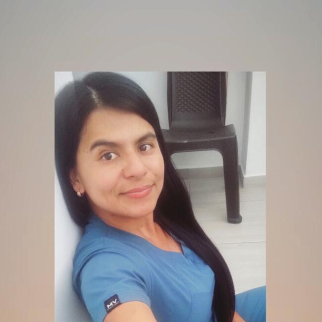 Babysitter in Pitalito: Paola