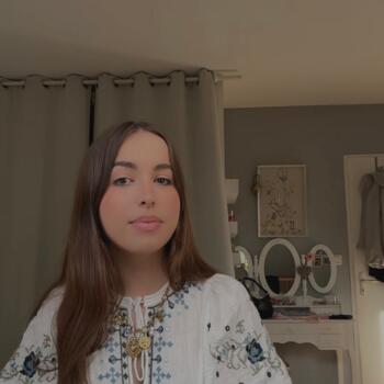 Babysitter in Hinx: Carla