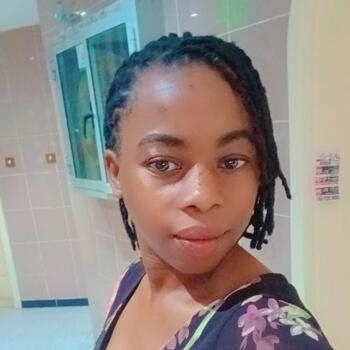 وظيفة جليسة أطفال في أبوظبي: فرص عمل كجليسة أطفال Nanyonjo