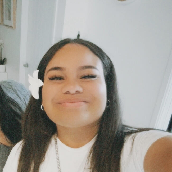 Babysitter in Tauranga: Emily