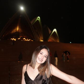 Babysitter in Sydney: Mariana