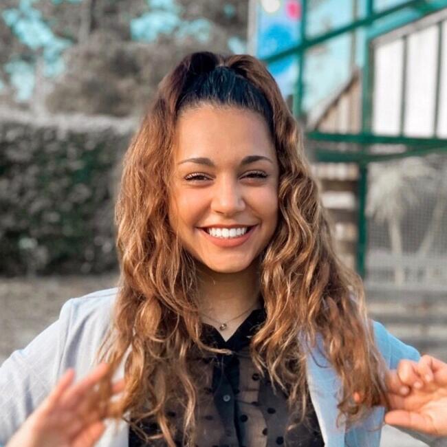 Babysitter in Ax-les-Thermes: Camila