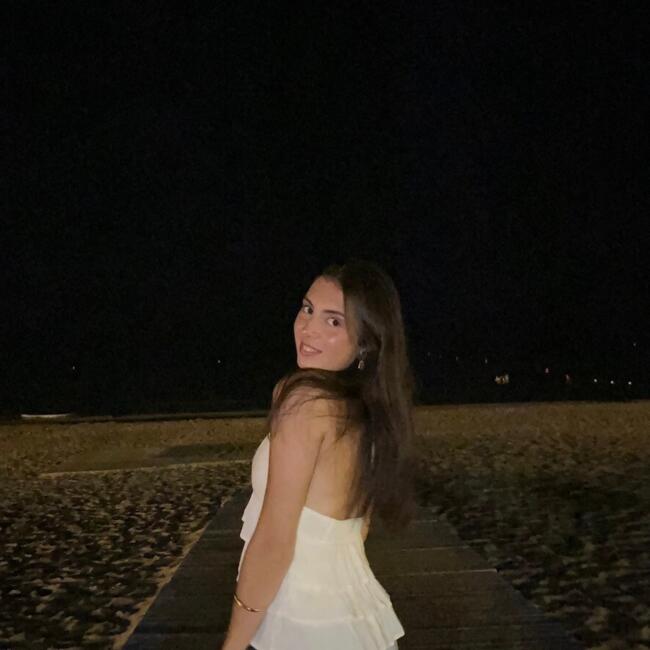 Niñera en Muxika: Naia