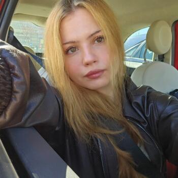Babysitter in Etterbeek: Leea Debora