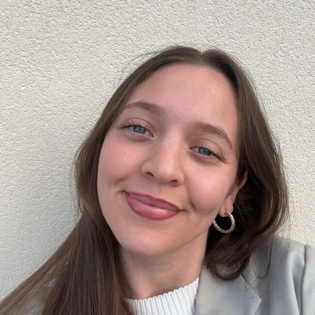 Babysitter in Le Blanc-Mesnil: Yasmine