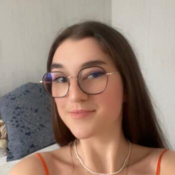 Babysitter in Saint-Florentin (Centre-Val de Loire): Melany