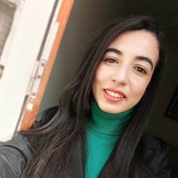 Babysitter in Algiers: Lydia