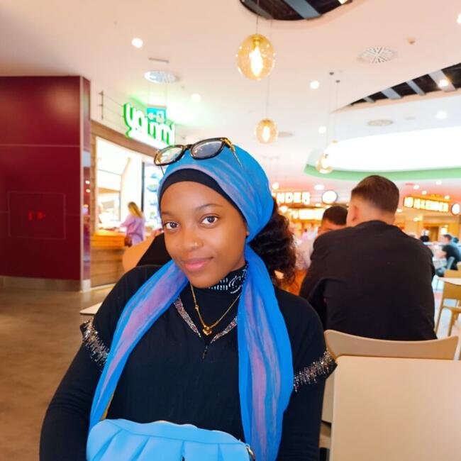 İstanbul bölgesinde bebek bakıcısı: Ericka