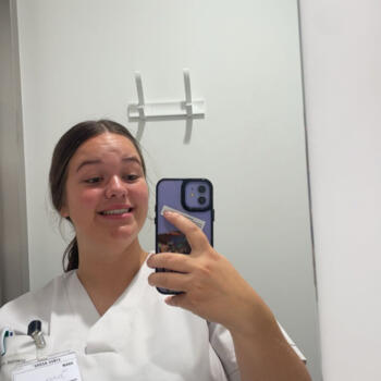 Babysitter in Berlare: Jana