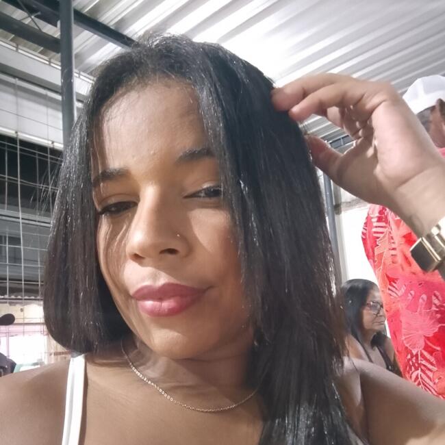 Babysitter in Olinda: Claudiane
