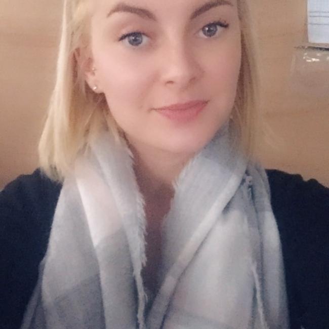 Arlon的保母: Alexia