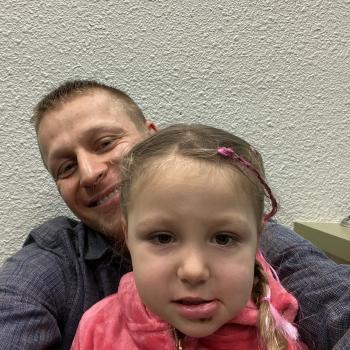 Babysitting Jobs in Regina: babysitting job Bee