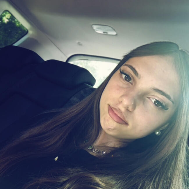 Babysitter in Rillieux-la-Pape: Mirkela