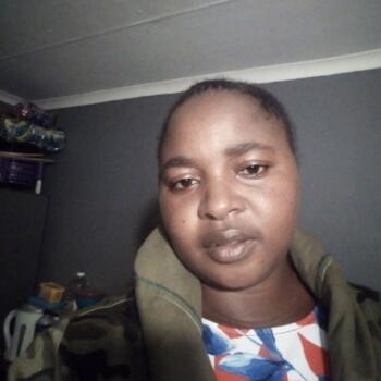 Babysitter in Kempton Park: Ashly