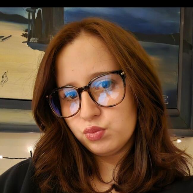 Babysitter in Igny: Sasha